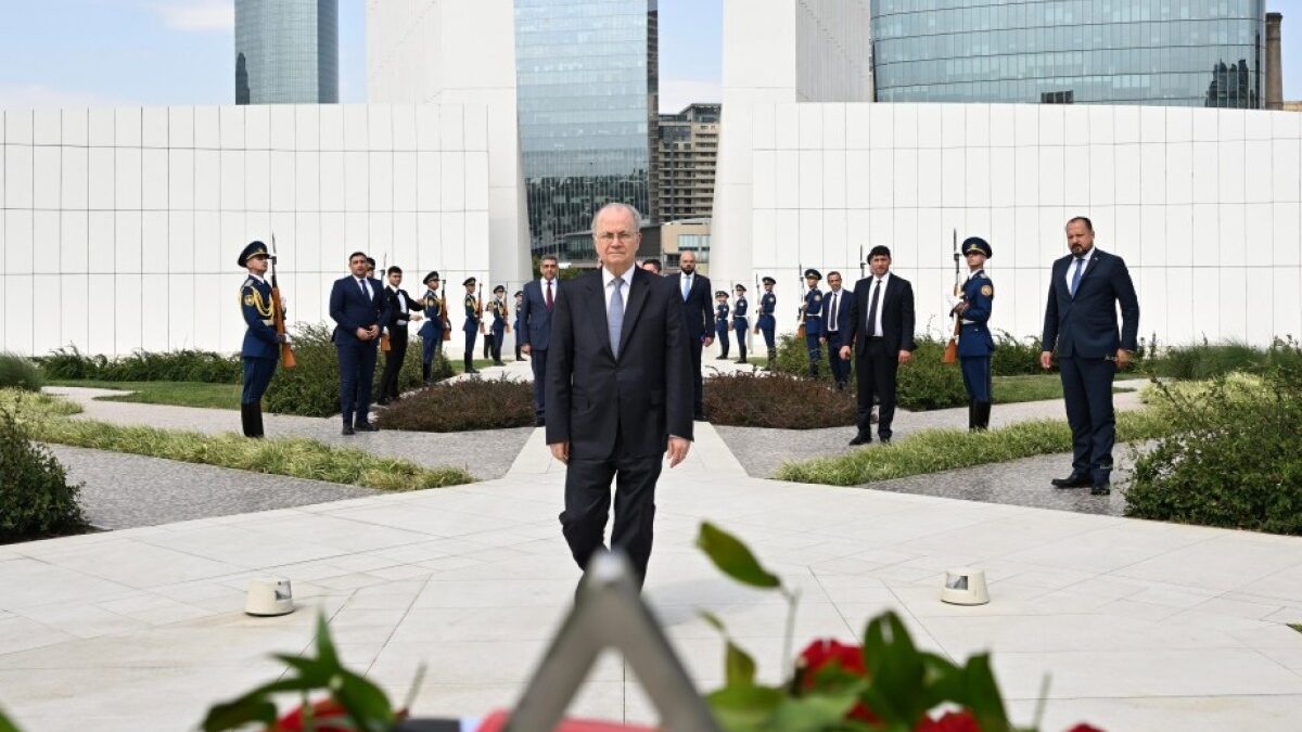 Prime Minister of the State of Palestine visited Victory Park in Baku