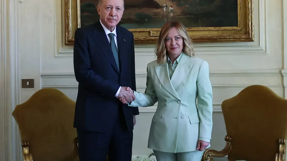 Erdoğan discussed regional and global issues with the Prime Minister of Italy