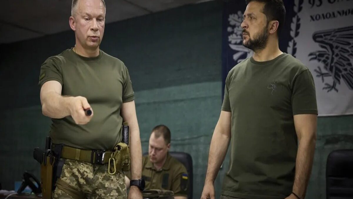FT: Zelensky considers dismissing Ukrainian Army Commander-in-Chief Syrskyi