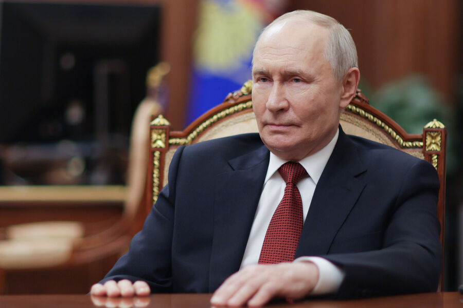 Kremlin announces Putin is ready to talk to Khamenei