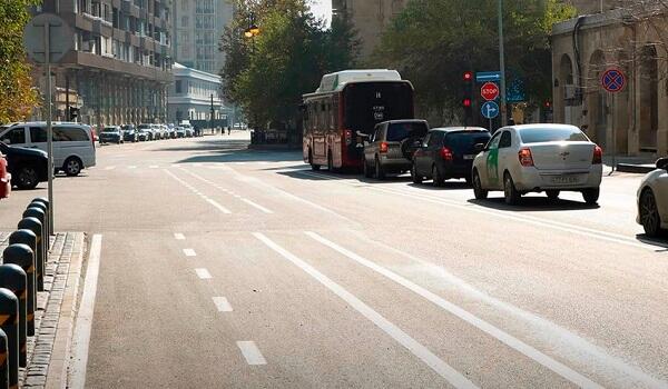 These roads in the center of Baku are being completely closed