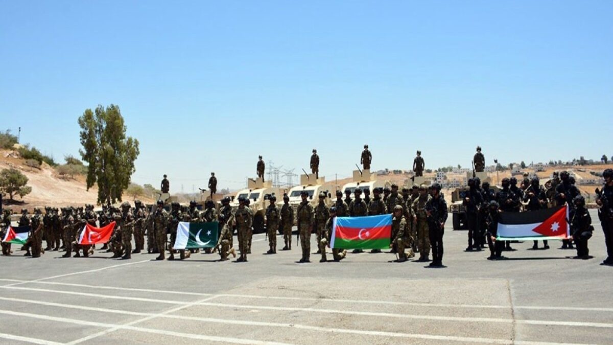 Azerbaijani special forces participate in training in Jordan