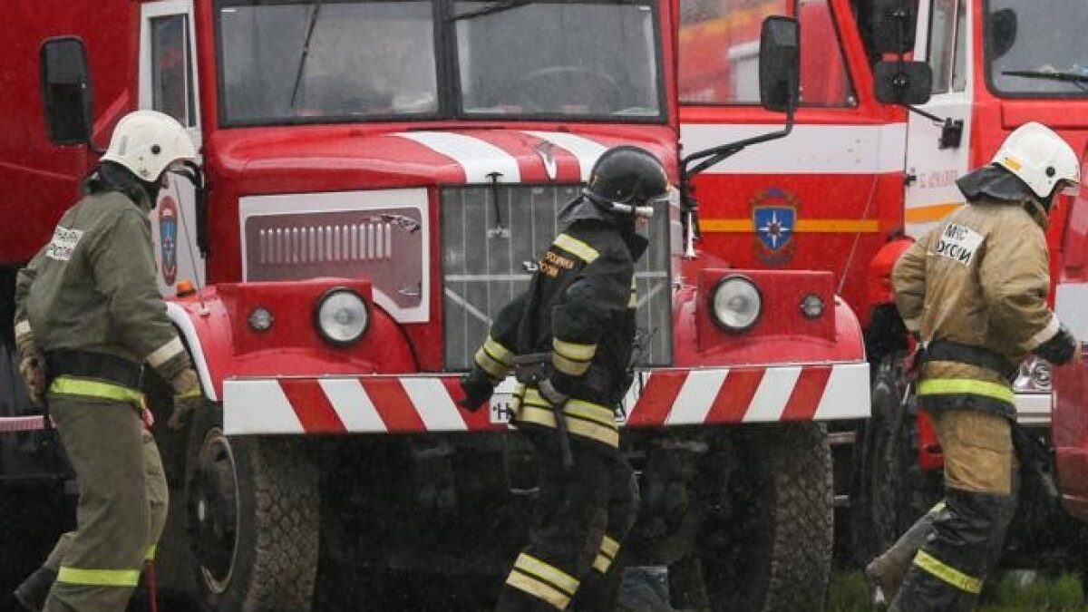 Fire breaks out at Tyumen oil refinery following drone crash