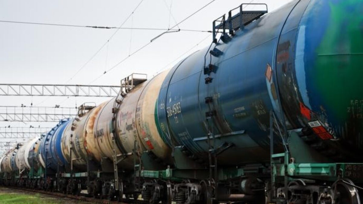 Russia to extend gasoline export ban until the end of the year