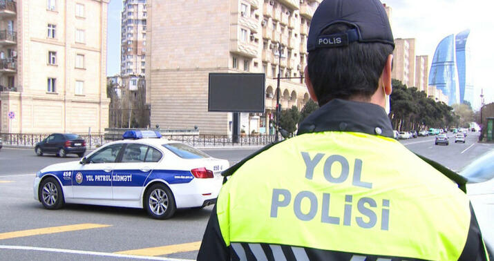 Traffic police issued a warning to road users regarding windy weather conditions