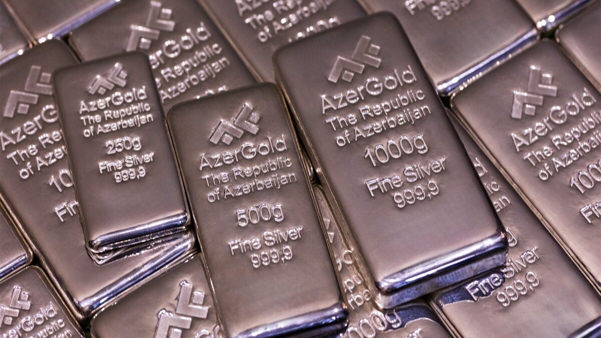 “AzerGold” has introduced silver bullion to the local market for the first time