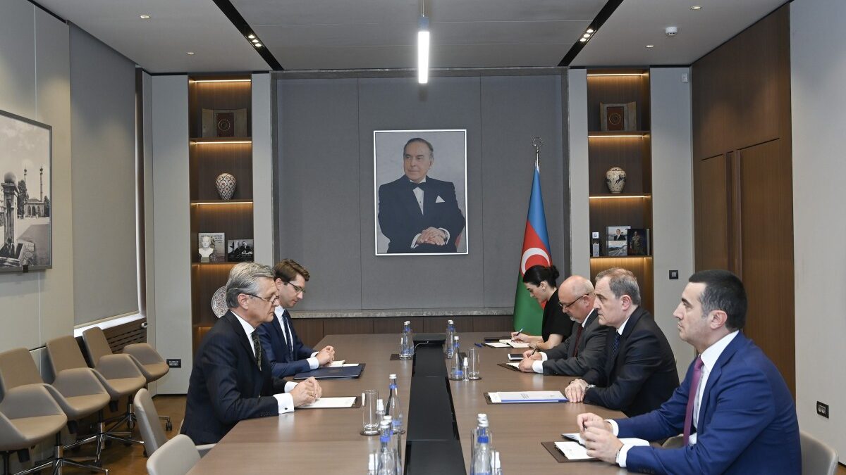 Jeyhun Bayramov receives the newly appointed ambassador of Germany to Azerbaijan