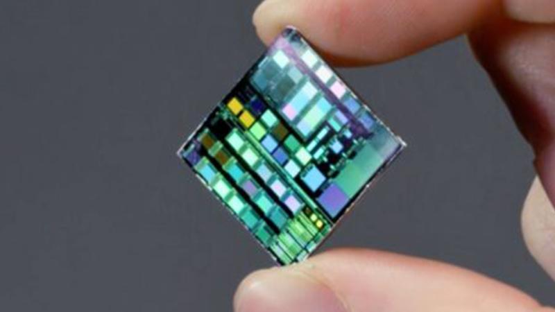 Scientists have developed a chip that operates at the speed of the brain