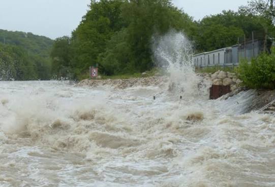 Heavy rain, hail, and flash floods expected in some regions – WARNING