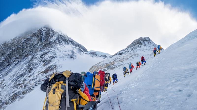 10 mountaineers missing after avalanche in Pakistan