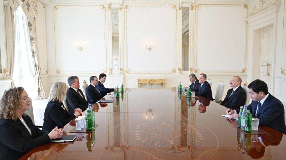 President Ilham Aliyev received a member of the US Senate Foreign Relations Committee – PHOTO