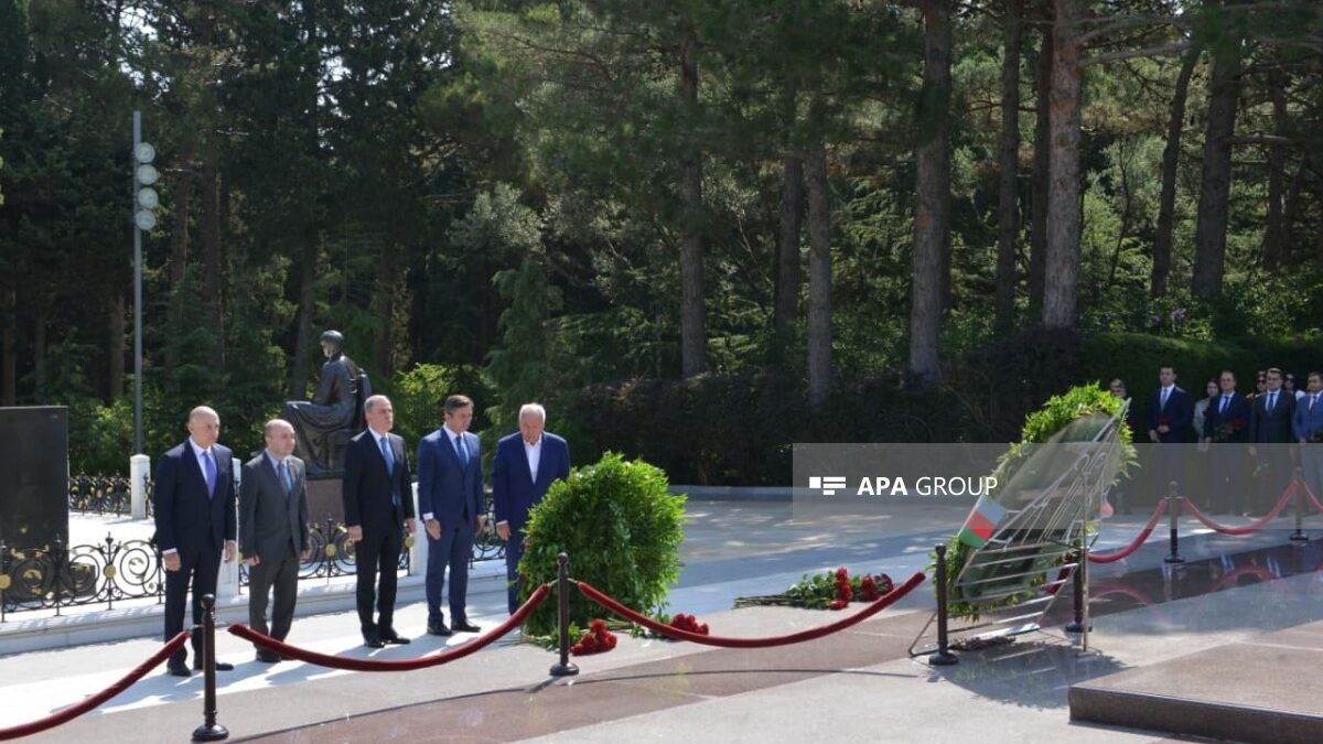 MFA leadership visits the Alley of Honor – PHOTO
