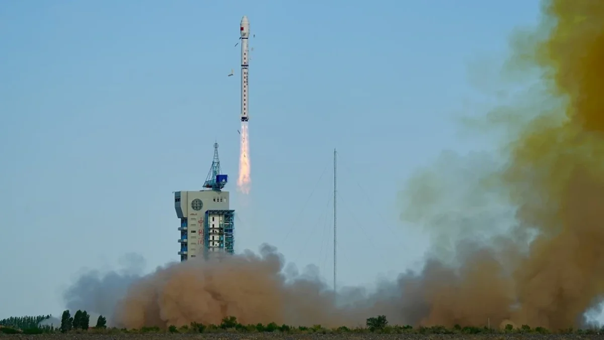 China launched the Haiyang-2E satellite into space