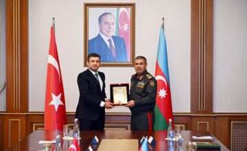 Zakir Hasanov met with a delegation led by Selcuk Bayraktar