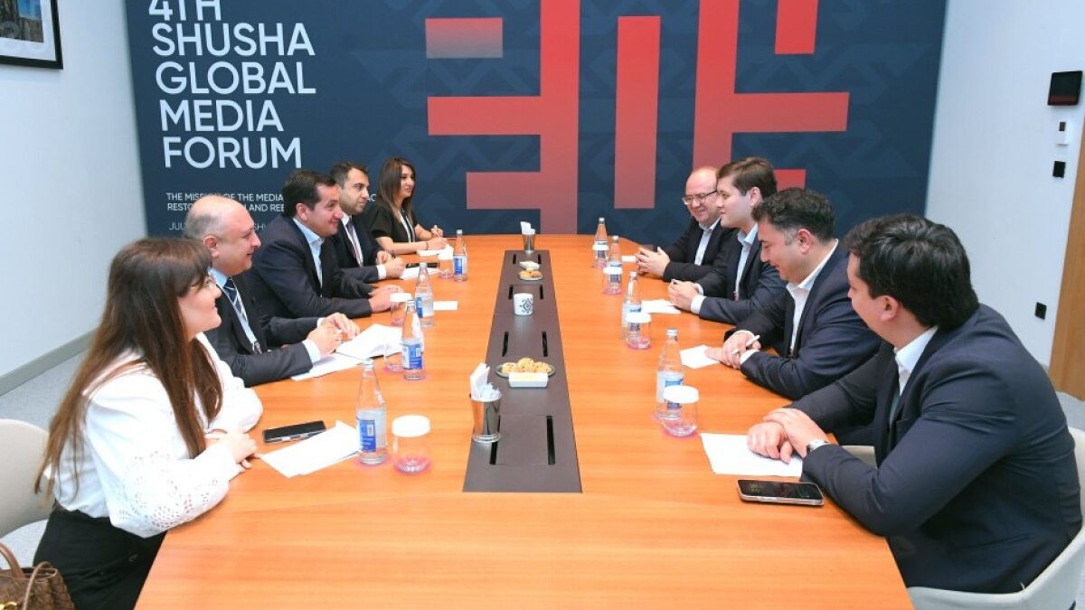 Hikmet Hajiyev met with representatives of Syria, Kazakhstan, and Uzbekistan at the 4th Shusha Global Media Forum