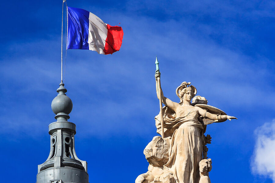 France lags behind Germany and Britain in level of support for Ukraine