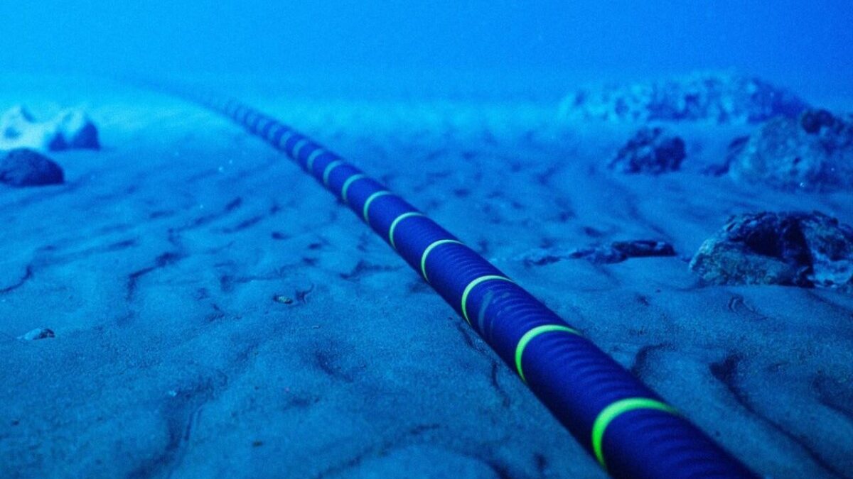 Construction of the marine section of the Trans-Caspian fiber-optic line connecting Kazakhstan and Azerbaijan has been completed