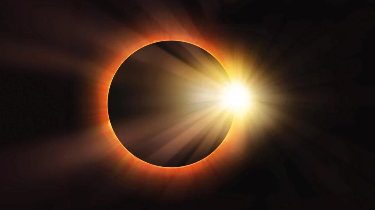Solar and lunar eclipses will occur in August