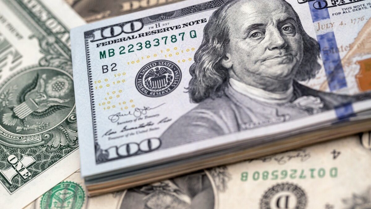 Azerbaijan’s external public debt has decreased by 7.5%