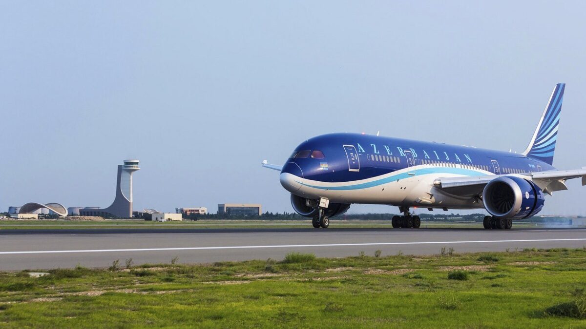 AZAL’s Baku-Nakhchivan flights delayed due to lightning weather conditions