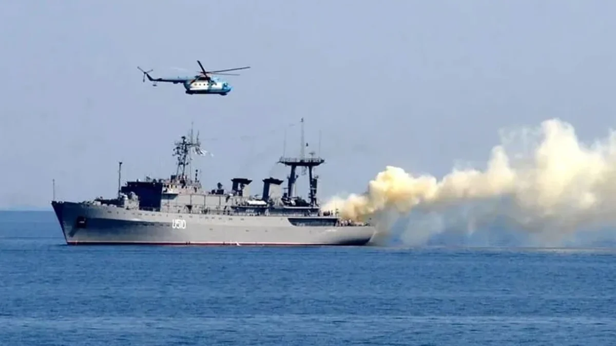 The Black Sea is heating up! Russia targets Ukrainian military vessels