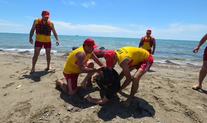 The body of the young man who drowned in the sea two days ago was found on the shore