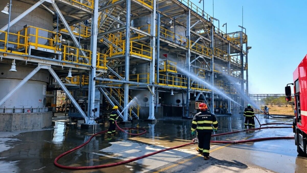 State Fire Protection Service conducted fire-tactical exercises at a plant in Sumgayit