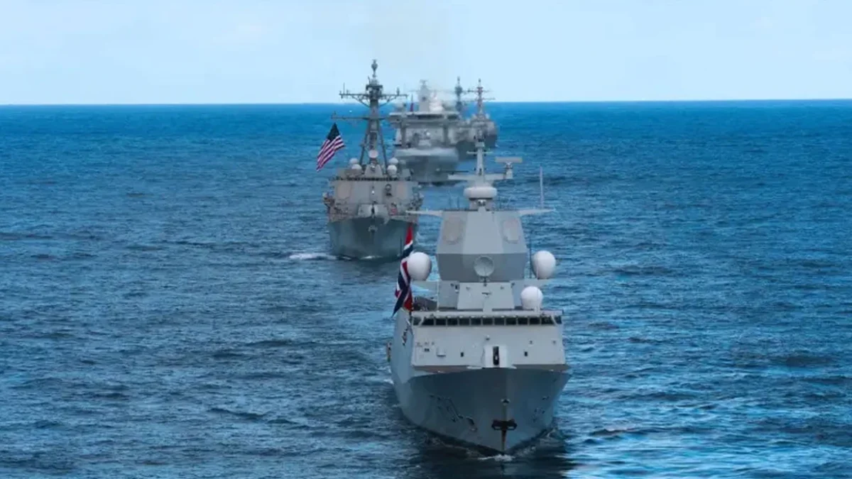 US military sinks drug-carrying boat in the Caribbean: 4 dead