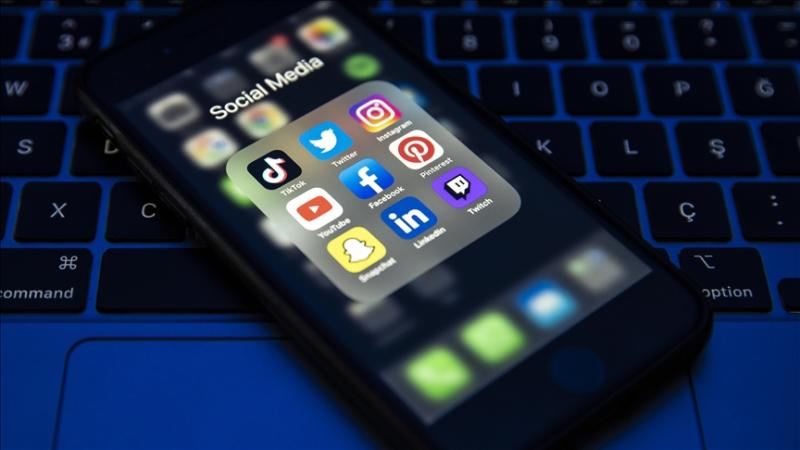New social media restrictions for children under 15 in France