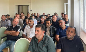 A meeting was held with small-vessel operators in Lankaran