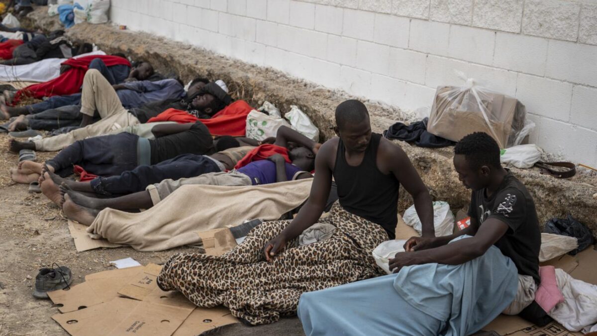 European Commissioner Brunner stated that thousands of migrants remain in Ceuta