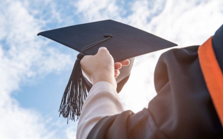 28 young people from orphanages became students