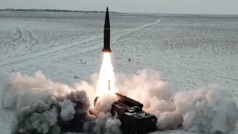 Russia strikes Ukraine with “Iskander”