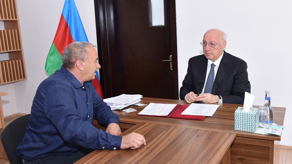 Zakir Farajov held a mobile meeting with residents