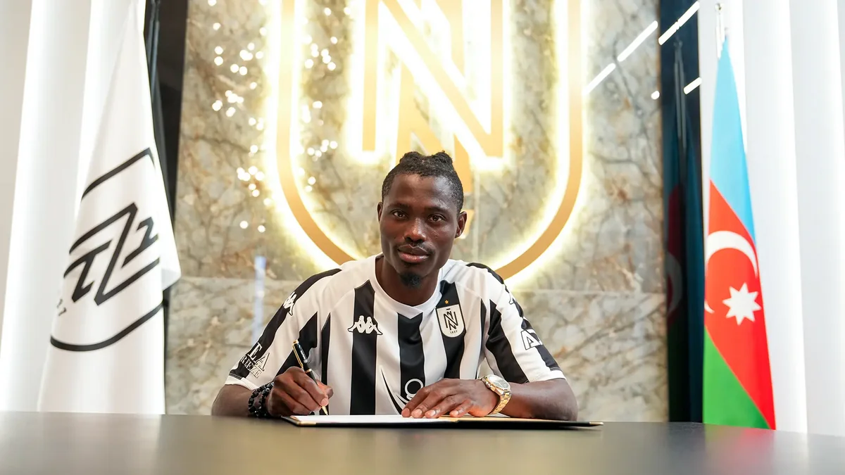 “Neftçi” has signed Nigerian striker Adeleke Akinyemi