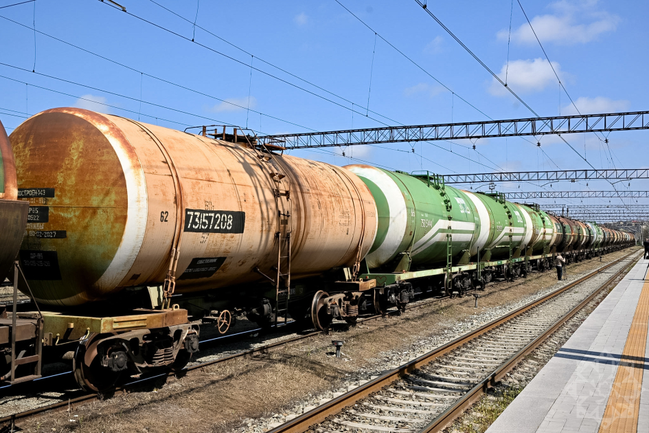 17 tank wagons of diesel sent from Azerbaijan to Armenia
