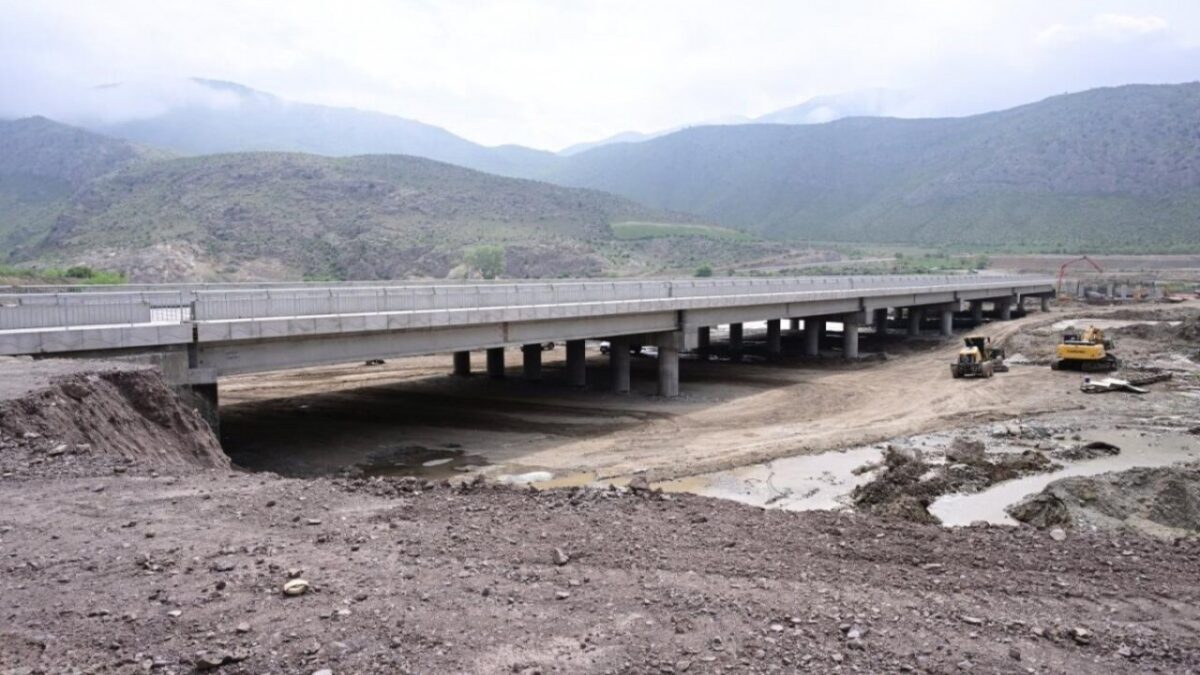 Construction of the Aghband–Kalala road bridge completed
