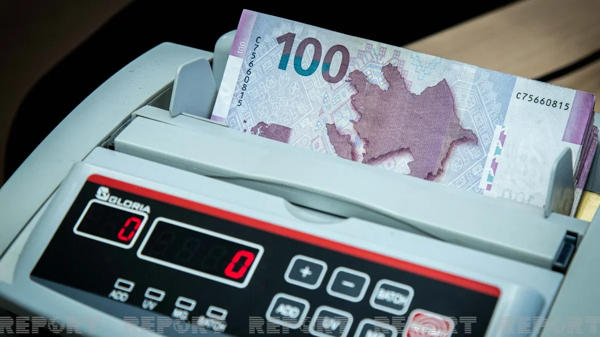 Azerbaijan’s public debt is expected to approach 29 billion manats next year