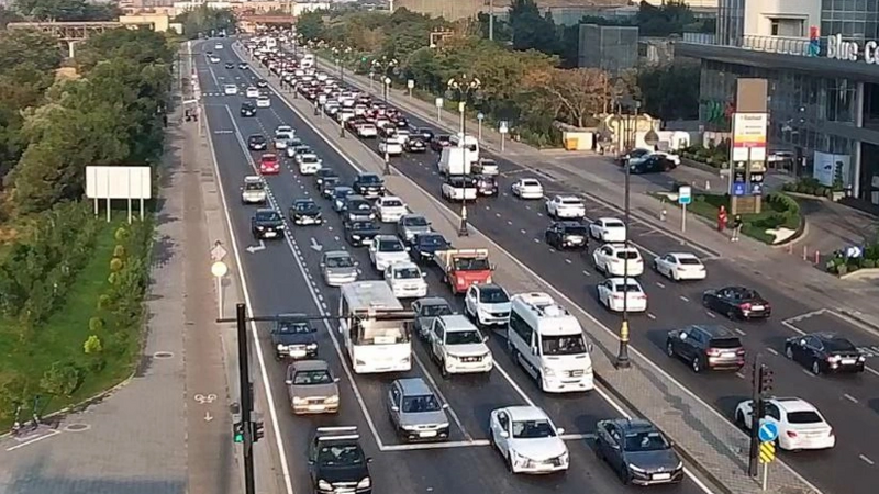 Traffic congestion in 10 directions in Baku – LIST/UPDATED