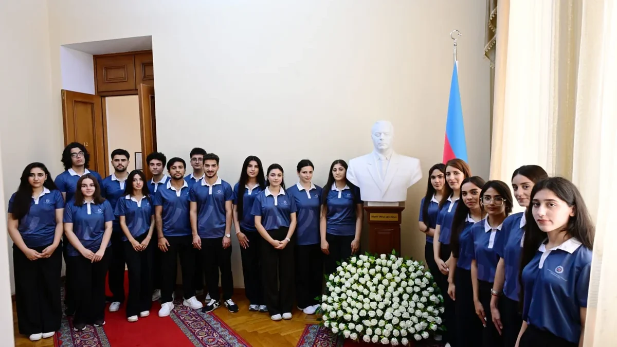 AHIK volunteers visited the Presidential Library