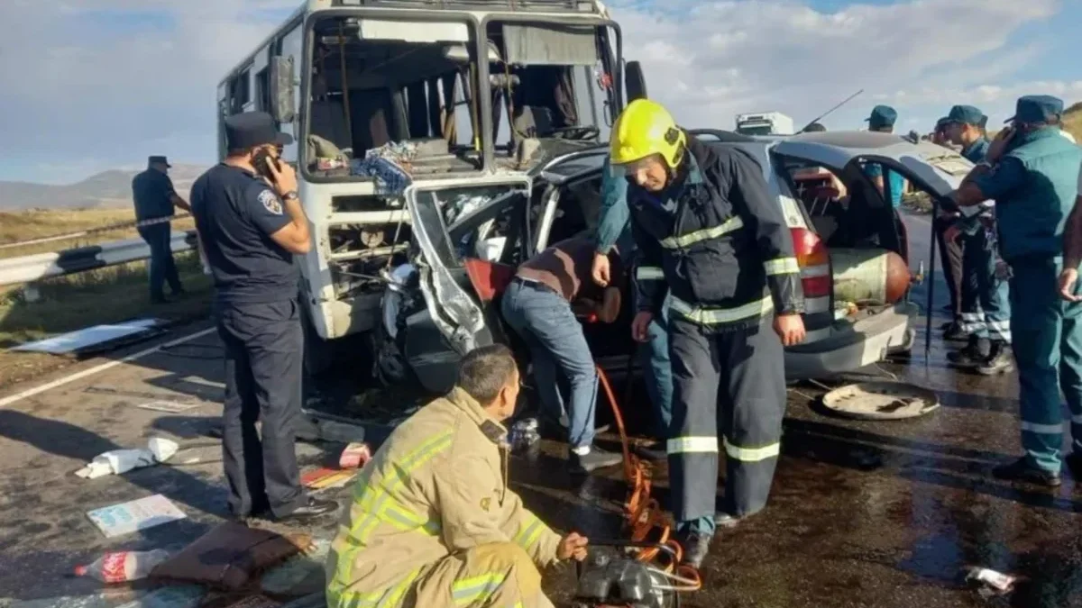 5 people died in a road accident in Armenia