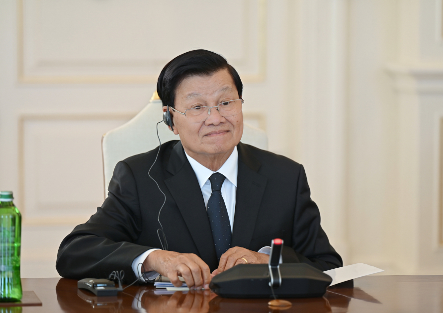 President of Laos thanks Azerbaijani head of state for his proposal regarding students