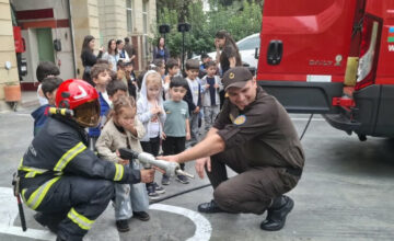 ‘Open Door Day’ Event Held for Schoolchildren