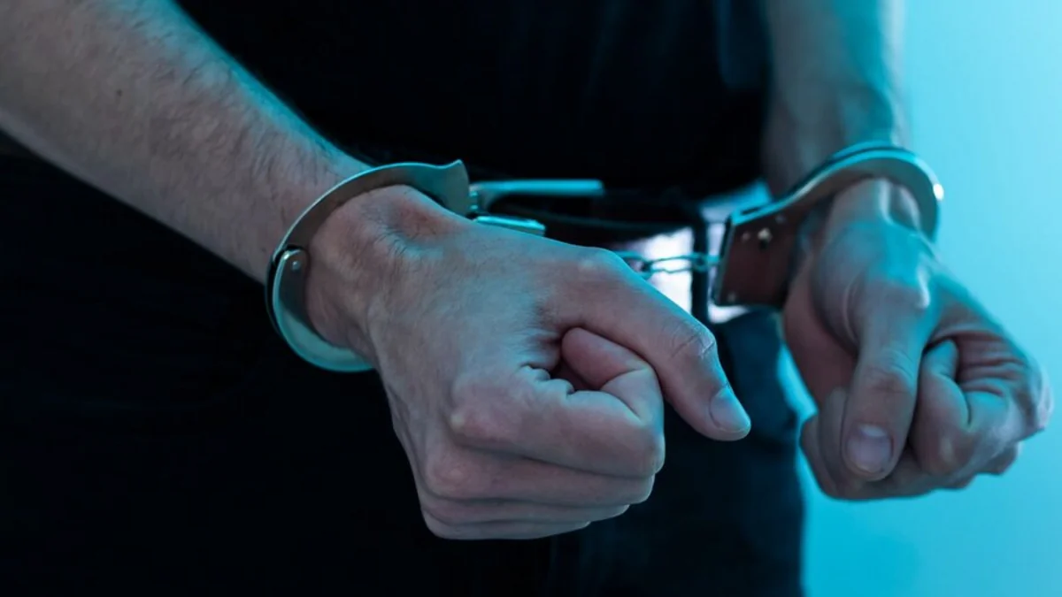 Suspect detained in Sabunchu for allegedly stealing 10,000 manat worth of gold jewelry from a house