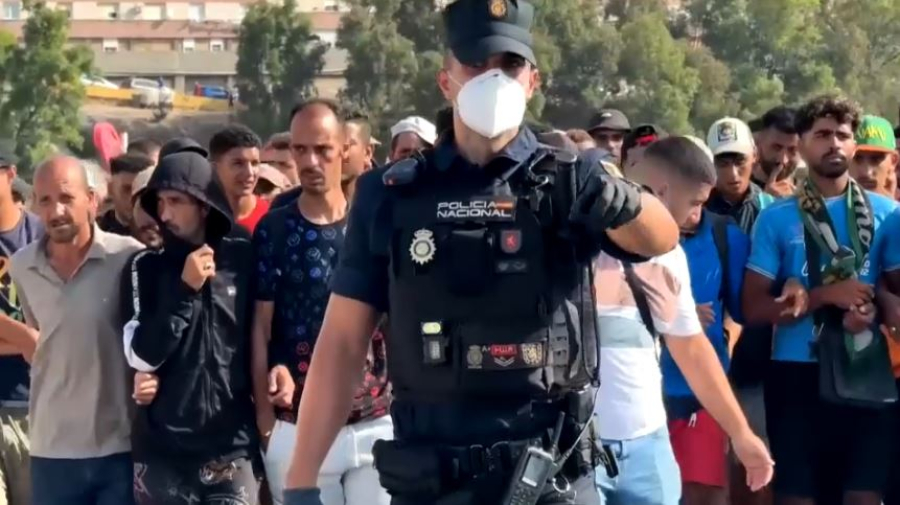 40 people detained in Spain for attempting to enter the country with forged documents