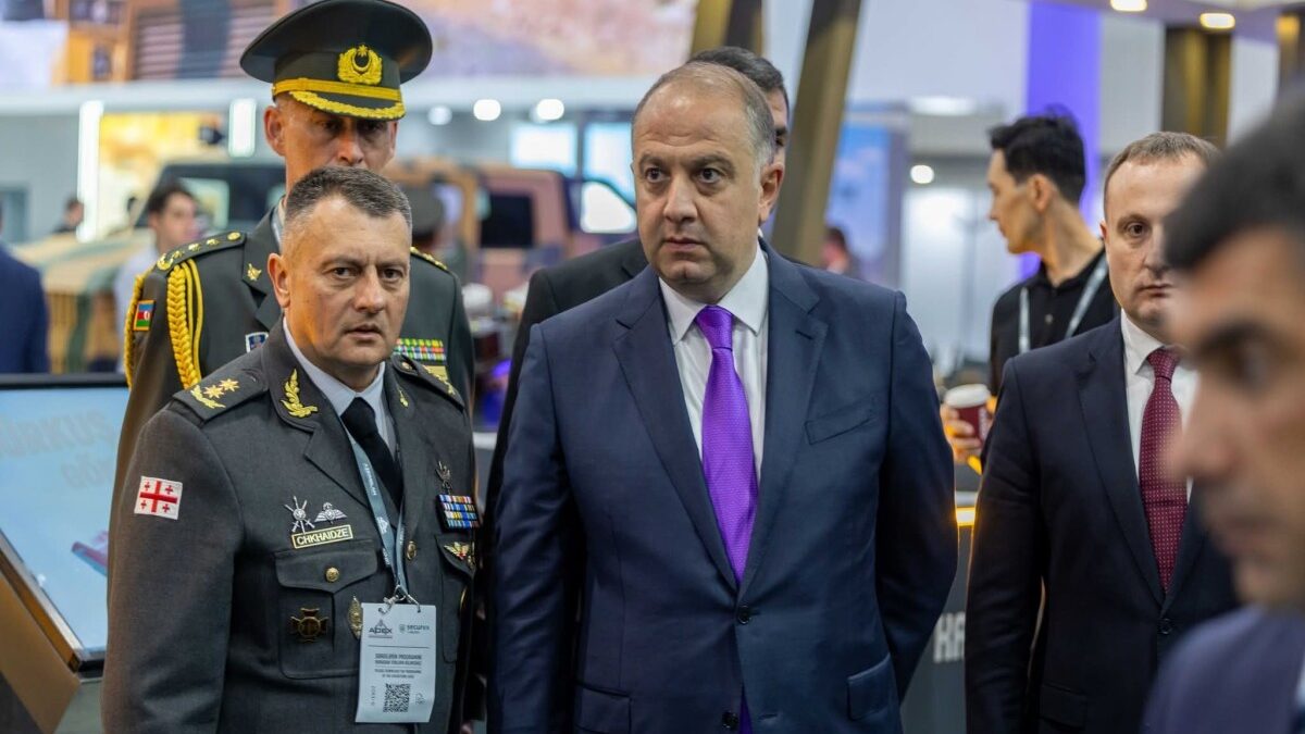 Georgian Defense Minister Visits Azerbaijan
