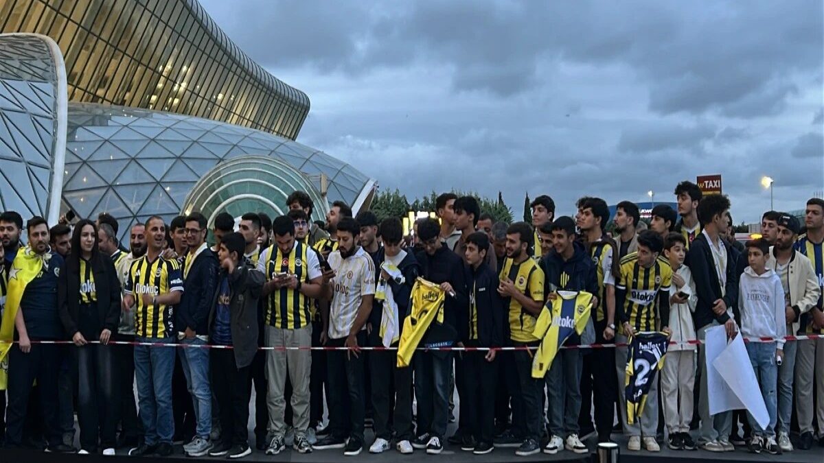 Fenerbahce arrives in Baku