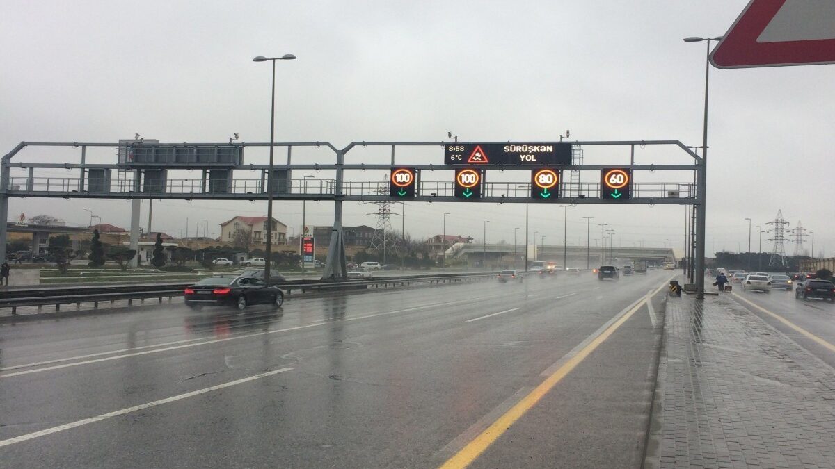 Speed limit reduced due to rain restored
