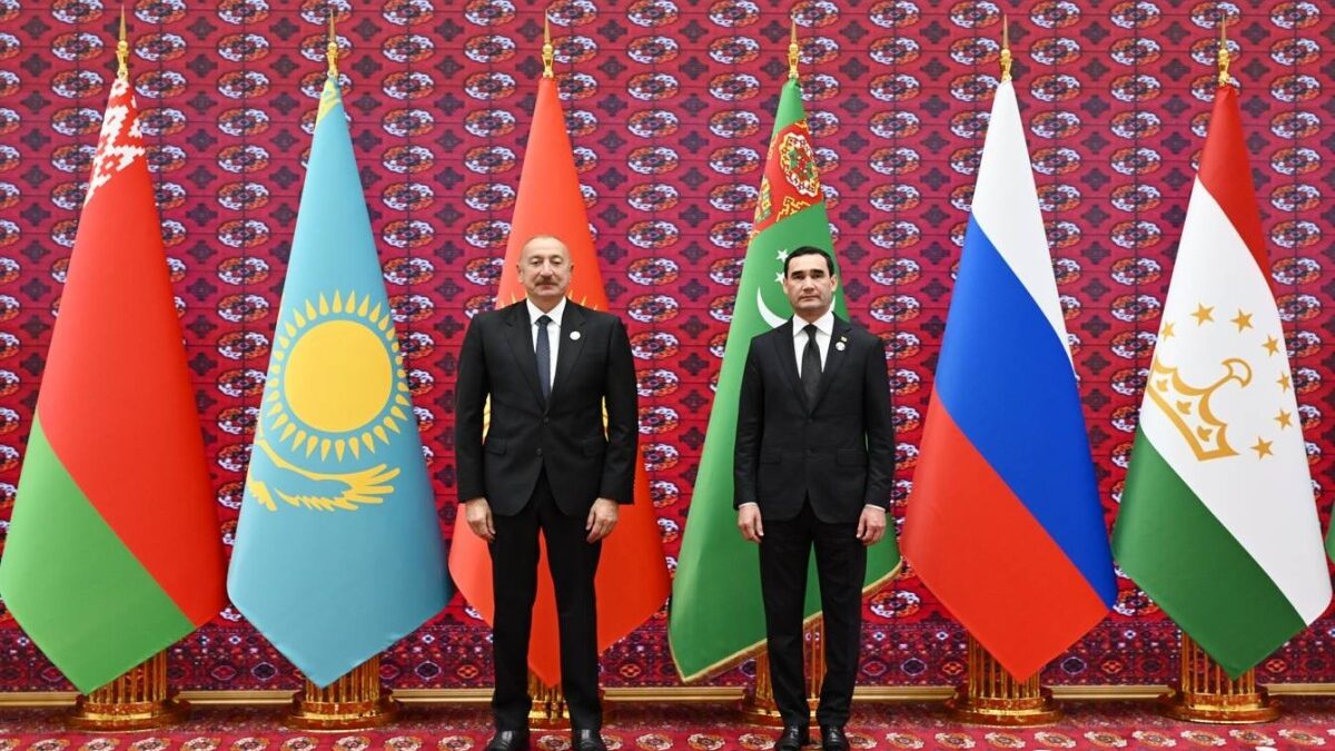 President Ilham Aliyev arrives at “Avaza” Complex to attend CIS Heads of State Council meeting – UPDATED