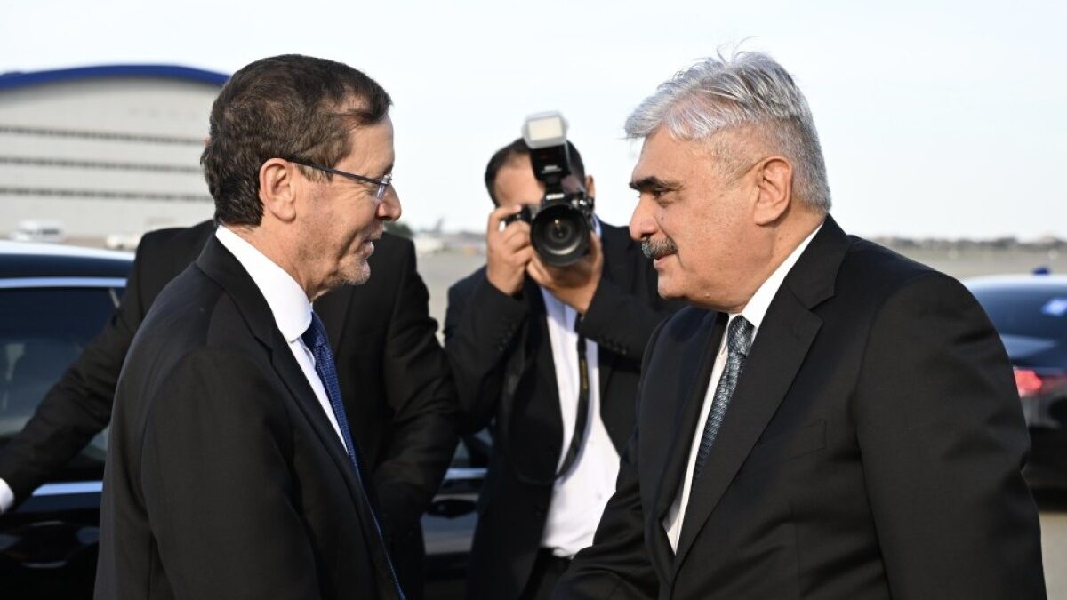 Israeli President Isaac Herzog arrives in Azerbaijan